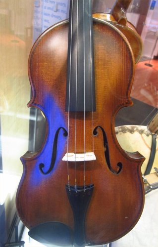 fiddle made by crooked road luthier